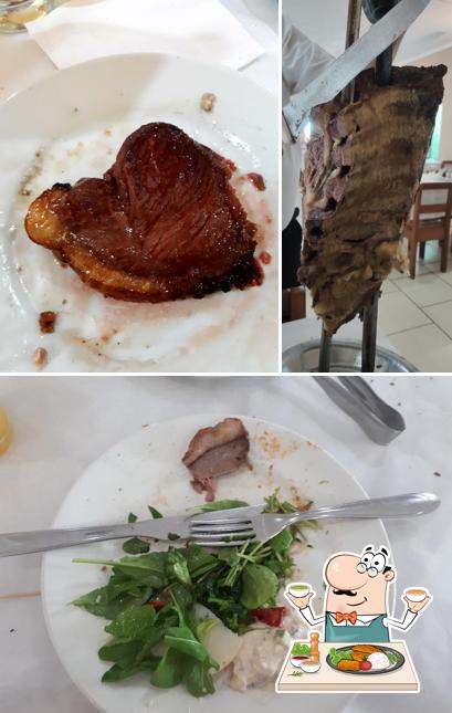 Comida em Churrascaria Rouile