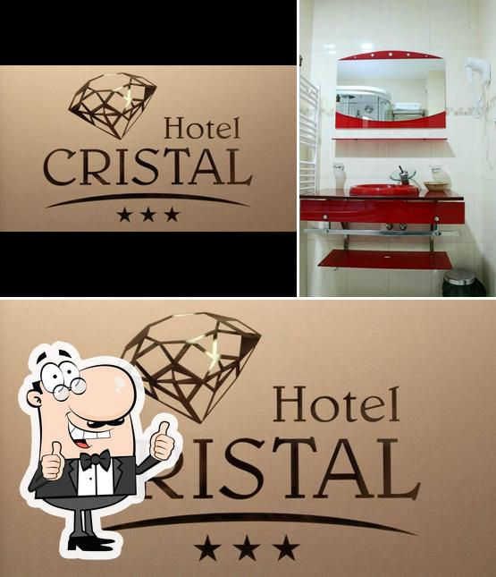 See the image of Hotel Cristal