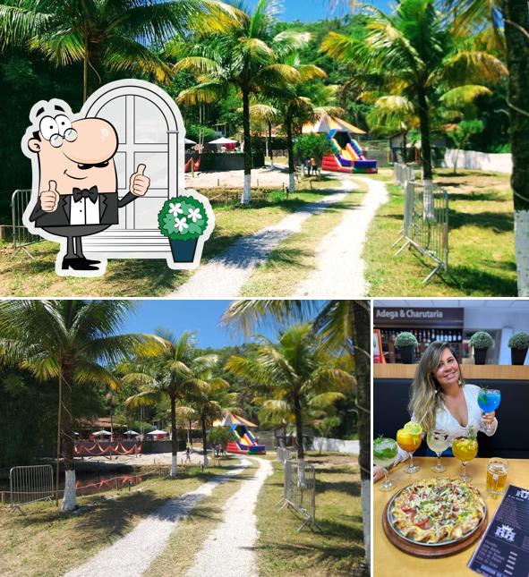 O Rancho do Rei Itaipuaçu se destaca pelo exterior e pizza