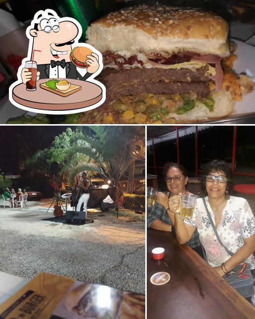 Hambúrguer em Leo's Burger