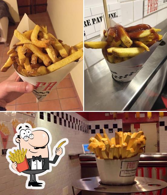 Ordina un piatto di chips a Fries