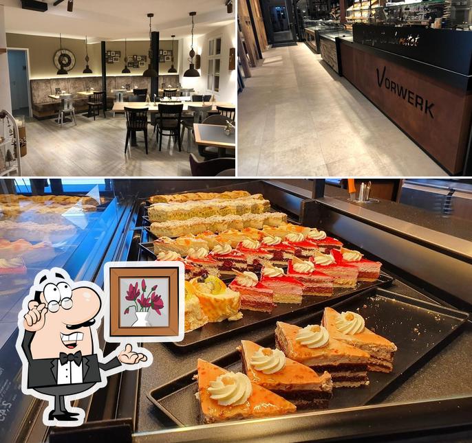 Parmi les diverses choses de la intérieur et la gâteau, une personne peut trouver sur Bäckerei Vorwerk Husen