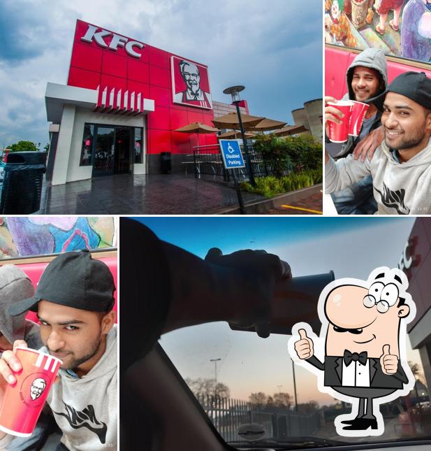 Voir cette photo de KFC Sunward Park