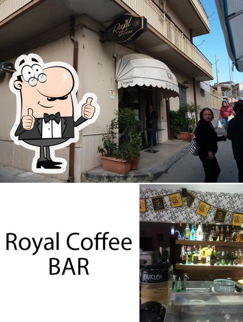 Guarda questa immagine di Royal Coffee