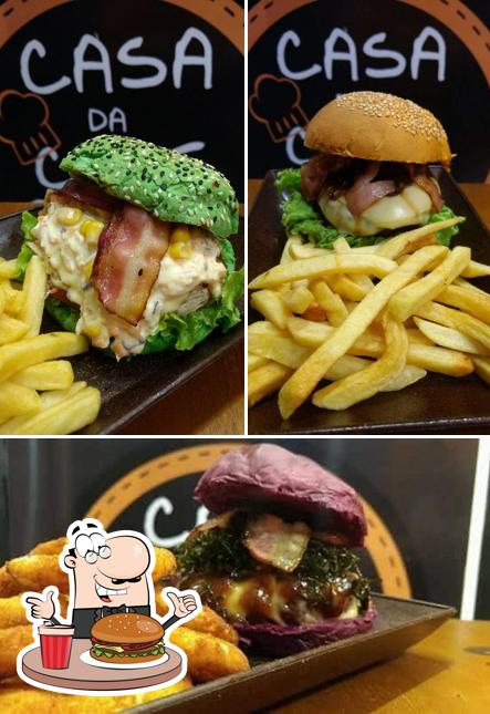 Get a burger at Casa da Chef Oliver