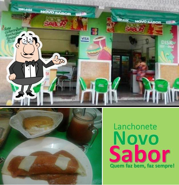 O interior do Lanchonete Novo Sabor