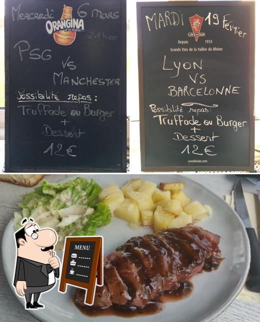 The picture of blackboard and food at Restaurant du Pont