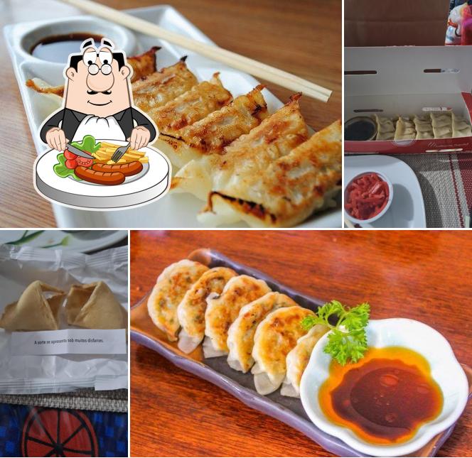 Meals at Kamikaze Express Comida Asiática