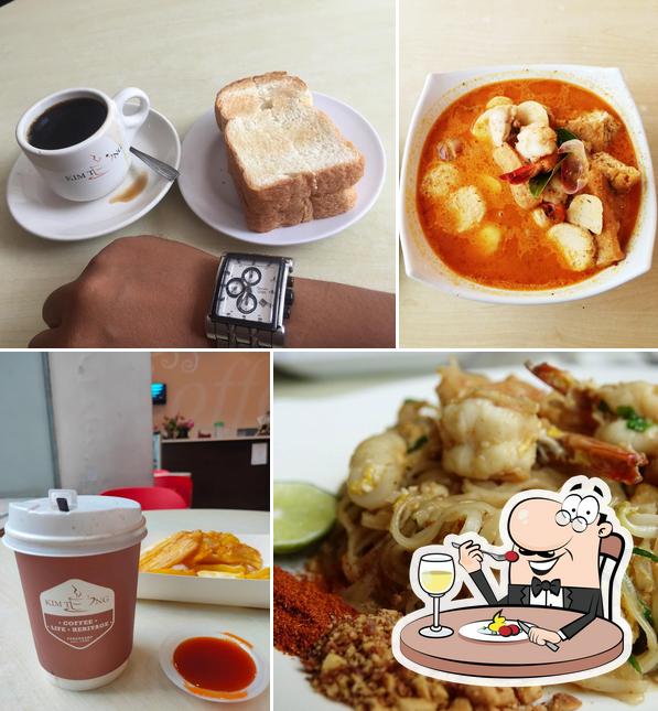 Kedai Kopi Kimteng - RS. Awal Bros Sudirman, Pekanbaru - Restaurant reviews