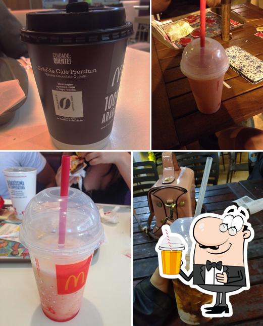 McDonald's offerece um número de bebidas