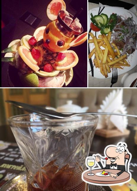 Снимок, на котором видны еда и напитки в ИСТАМБУЛ