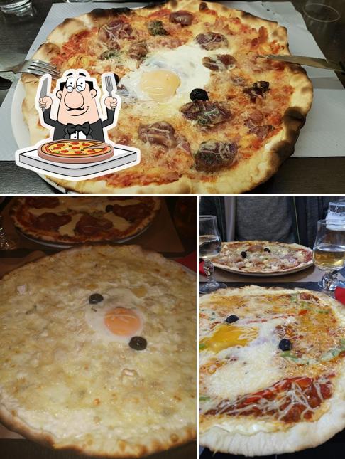A Il capitello, vous pouvez déguster des pizzas
