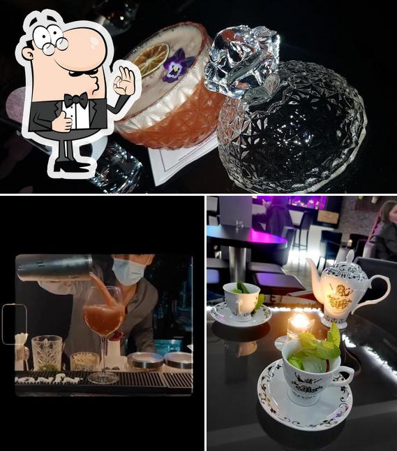 Regarder l'image de Intemporel cocktails bar