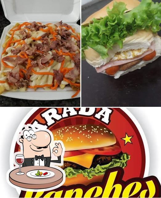 Comida em Parada lanches pizzas e batatas