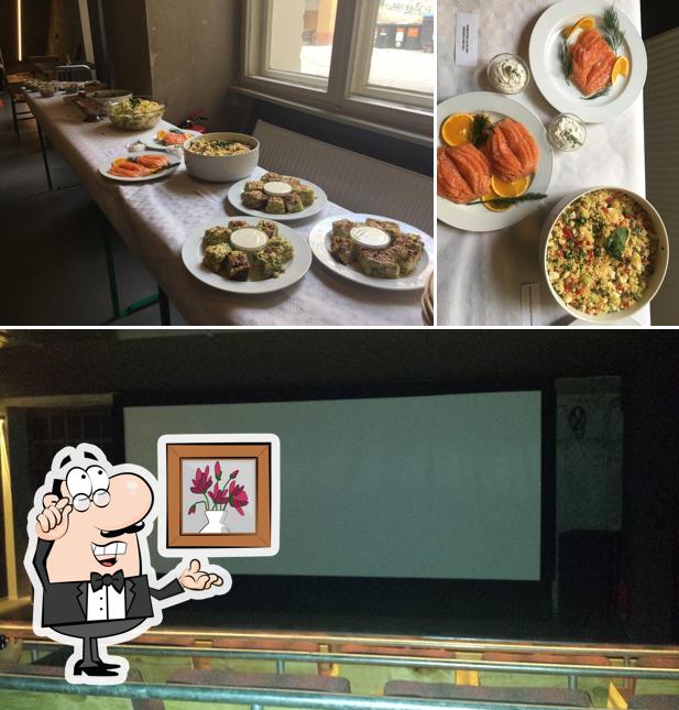 The photo of interior and food at EISZEIT-Kino