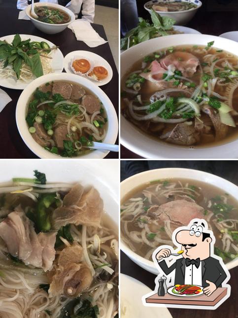 Meals at Pho Thân Brothers