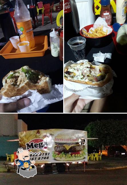 Comida em Mega Lanches