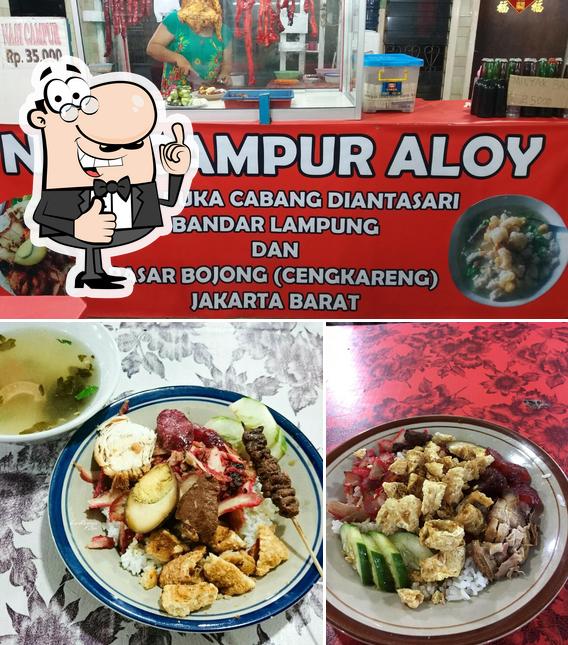 Look at the pic of Nasi Campur "SEKBA ALOY"