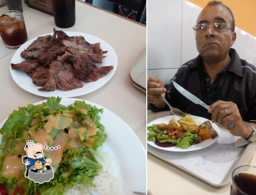 Comida em Restaurante Lufalu