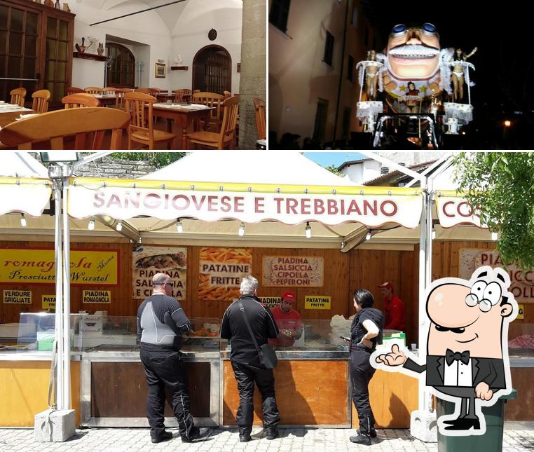 Dai un'occhiata agli interni di La Betulla Pizzeria