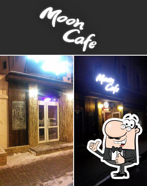 Взгляните на снимок кафе "MOON CAFE"