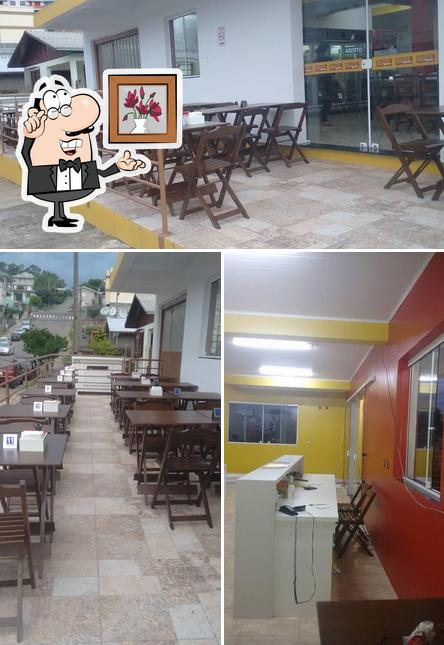 O interior do Master Lanches