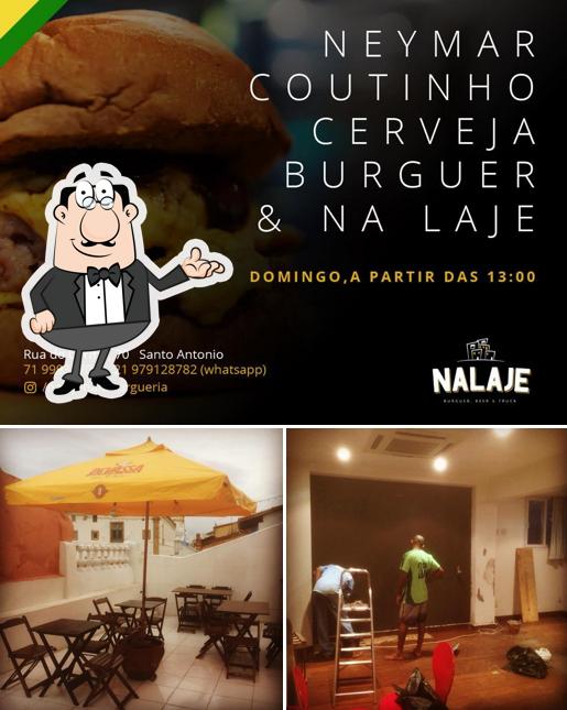 Confira a foto apresentando interior e cidadãos a NaLaje Hamburgueria