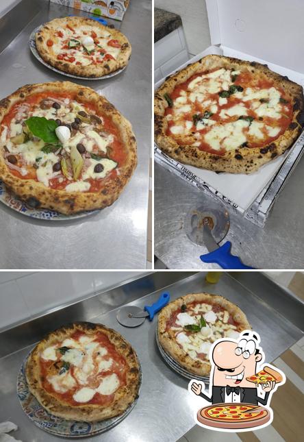 Ordina tra le molte varianti di pizza