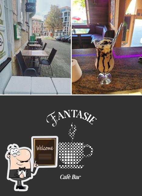 Regarder cette image de Fantasie cafe bar