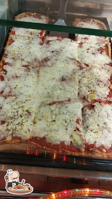 Prova una pizza a Pizzeria Wimpy di Castelli Alfio Simone