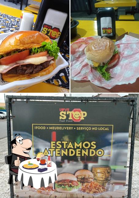 Experimente um hambúrguer no Love Stop Fast Food