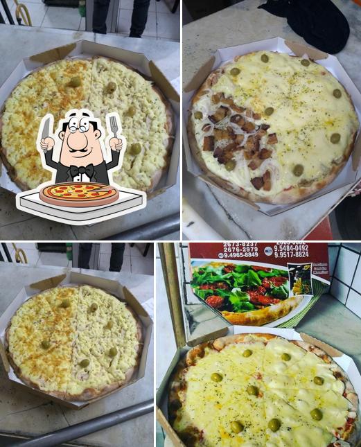 Escolha pizza no Pizzaria Paulista