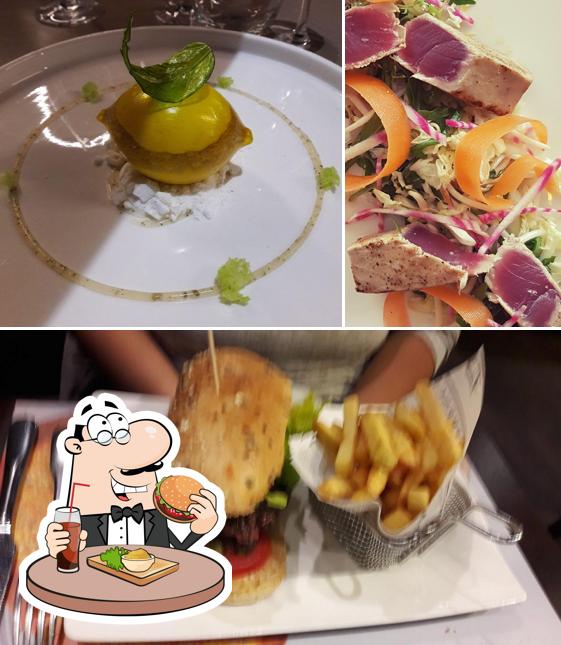 Get a burger at La Brasserie Flow - Chassieu