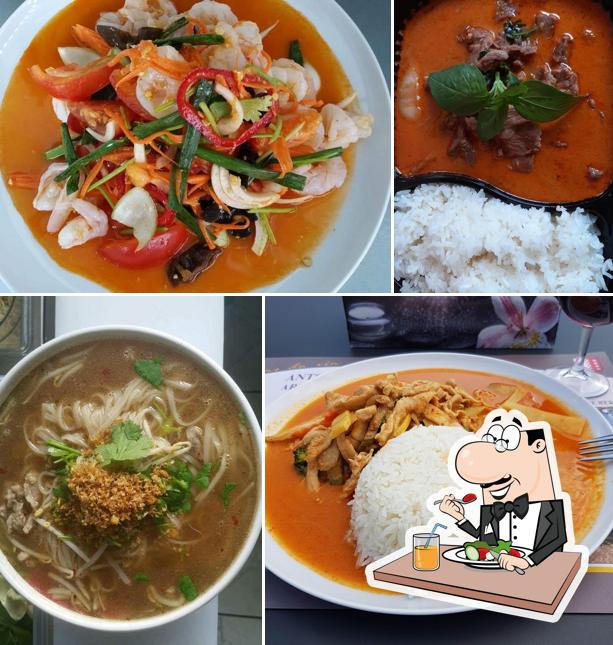 Ceviche, pho and chicken curry at Restaurant Mâe Khong