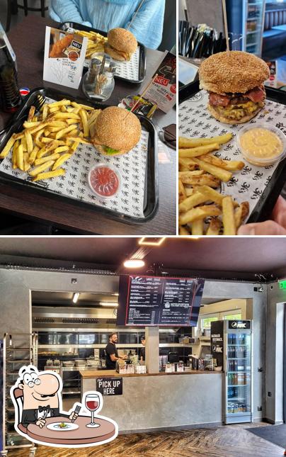 La photo de la nourriture et intérieur concernant Cannon Burger & Chicken