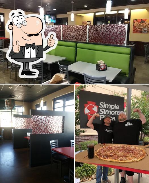 Mire esta foto de Simple Simon's Pizza