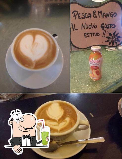 Goditi un drink a In ricordo del Caffè Del Borgo Verdello