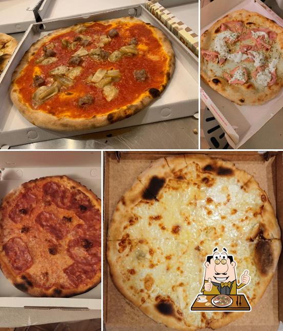 A Pizzeria Peter Pan, puoi provare una bella pizza