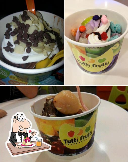 Tutti Frutti Frozen Yogurt desserts, Cebu City