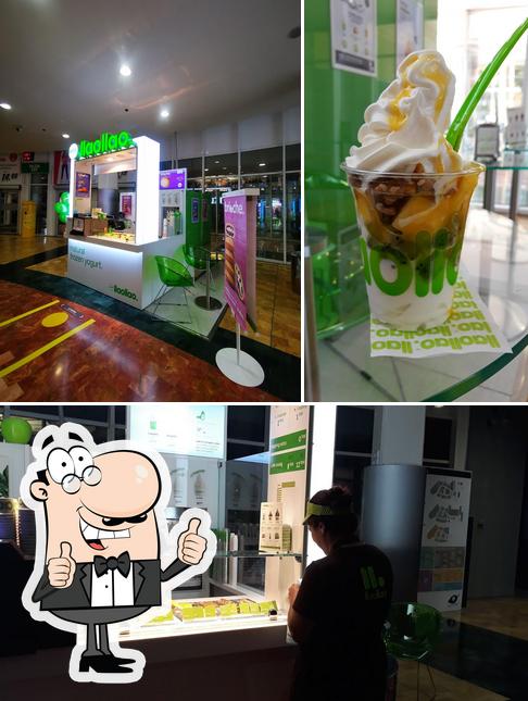 Look at this pic of llaollao