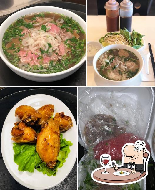 Блюда в "Phở Chú Hải - Pho N Grill in Illinois"