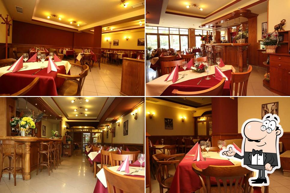 The interior of Restaurant "Rendezvous"