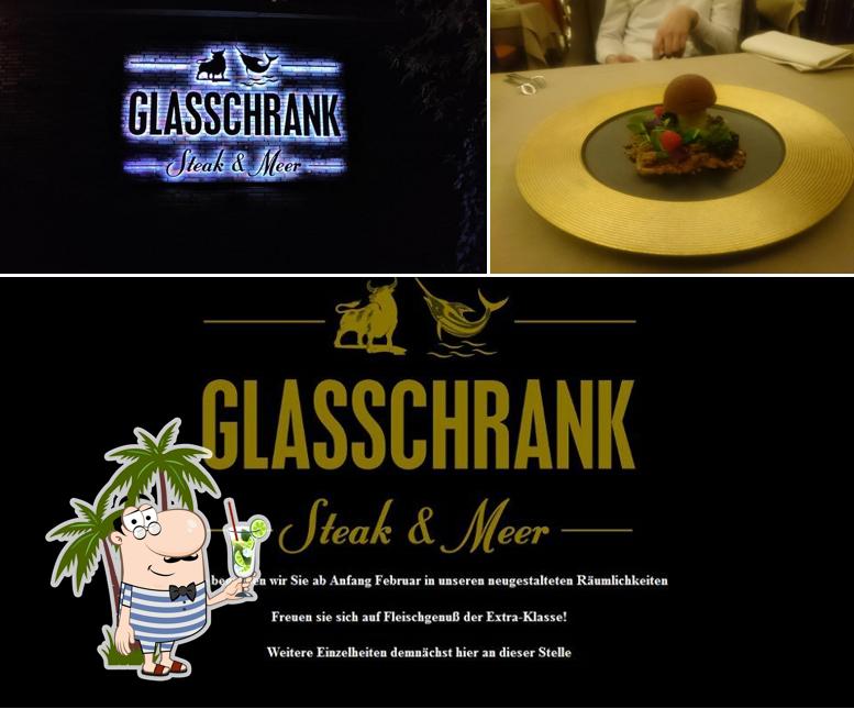 Это изображение стейк хауса "Restaurant Glasschrank Mediterrano"