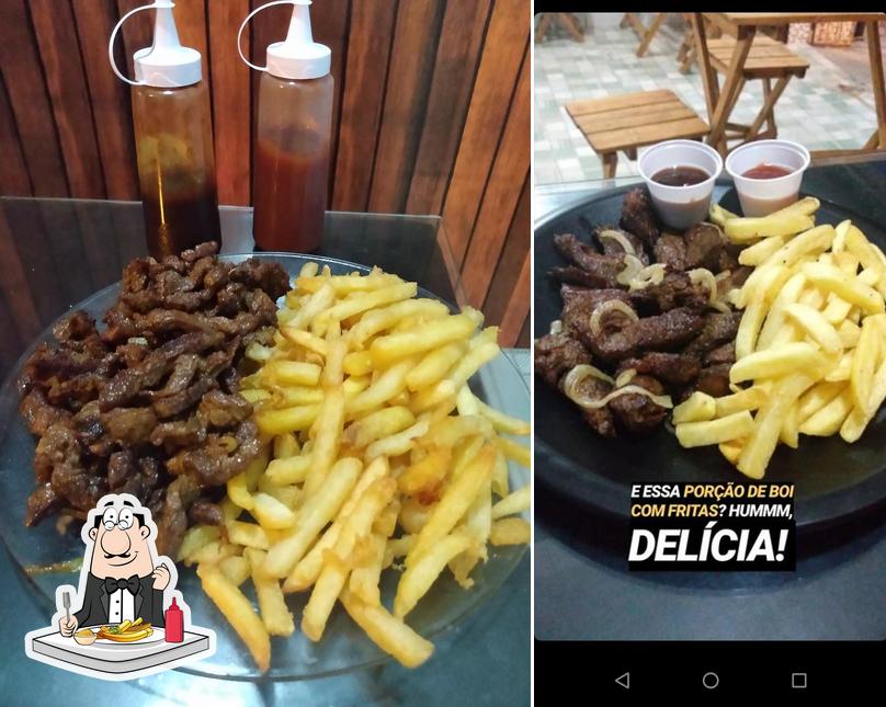 Experimente batatas fritas no Boteco Do Delé