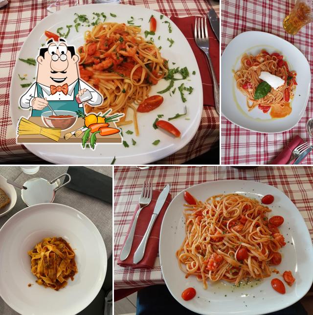 Spaghetti alla bolognese al Ristorante La Scarpetta Specialità Primi Piatti di Mare