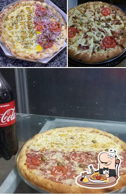 No PIZZARIA E HAMBURGUERIA PAULISTANA, você pode pedir pizza