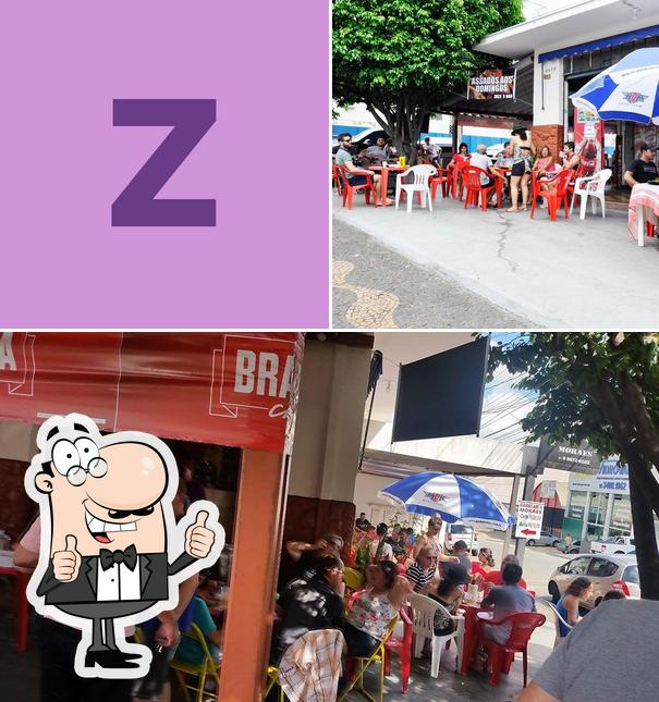 Look at this image of Zuzas Bar