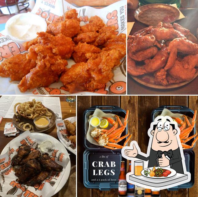 Hooters, 3120 Del Prado Blvd S in Cape Coral - Restaurant menu and reviews