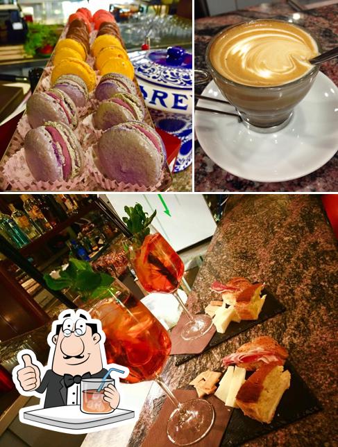 Tra le varie cose da Central Bar si possono trovare la bevanda e dolce