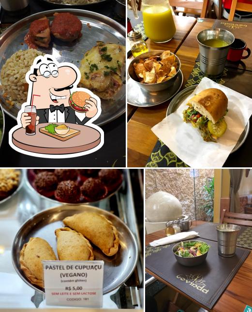 Закажите гамбургеры в "Govinda Restaurante Vegetariano"